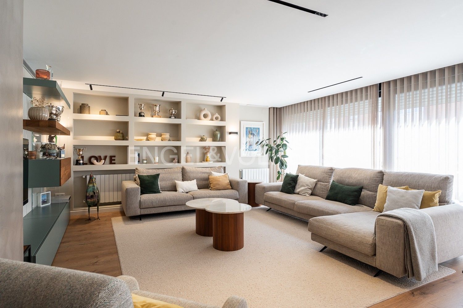 Living room of Apartment for sale in  Valencia Capital  with Air Conditioner, Heating and Storage room