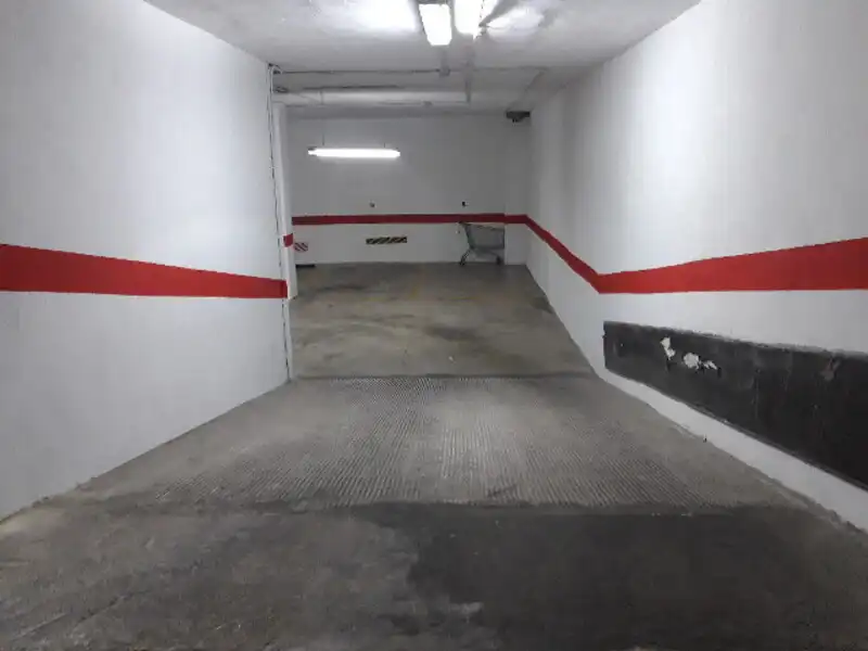 Garage zum Verkauf in JOSE BENLLIURE, 338, -1, El Cabanyal - El Canyamelar