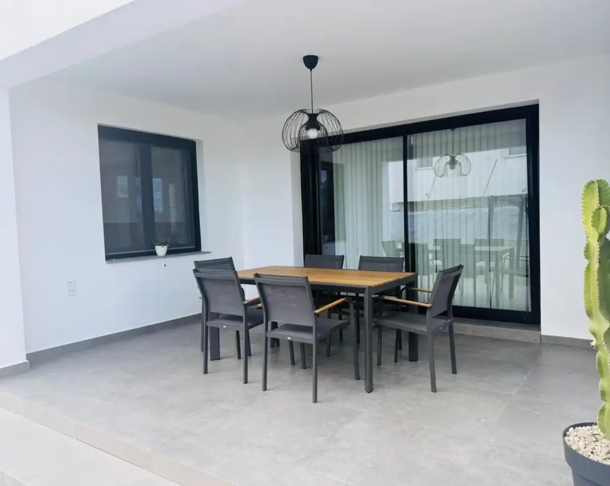 Terrassa de Casa o xalet en venda en Oliva amb Aire condicionat, Calefacció i Jardí privat