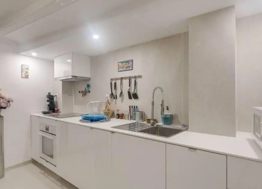 Cocina de Apartamento en venta en Barcelona con Balcón