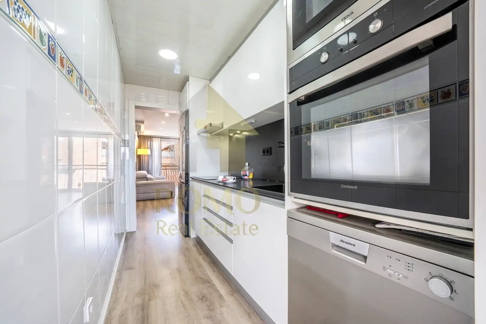 Cocina de Piso en venta en Santa Perpètua de Mogoda con Calefacción, Parquet y Balcón