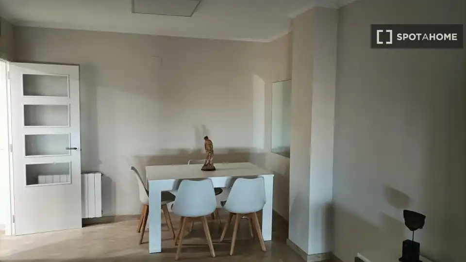 Dining room of Flat for rent in Valencia  with Air Conditioner, Heating and Furnished