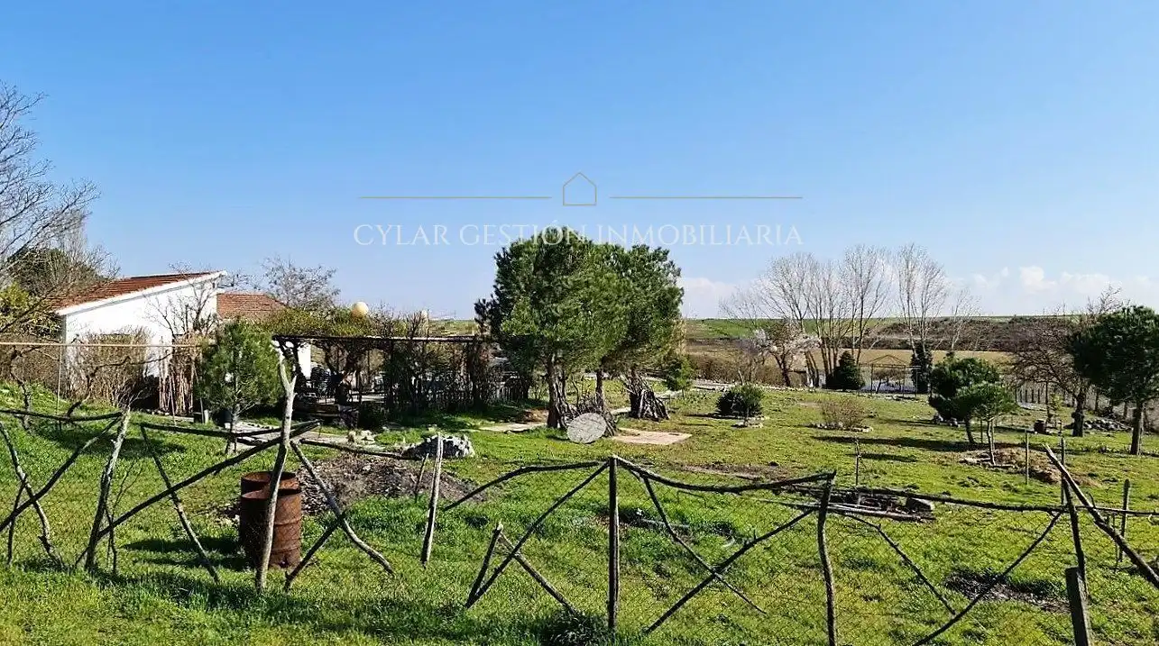 Casa o chalet en venta en Villares de la Reina con Calefacción, Amueblado y Horno