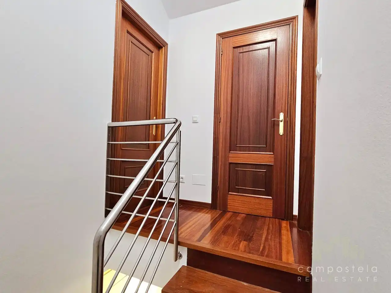 Dúplex de alquiler en Ames con Calefacción, Parquet y Trastero