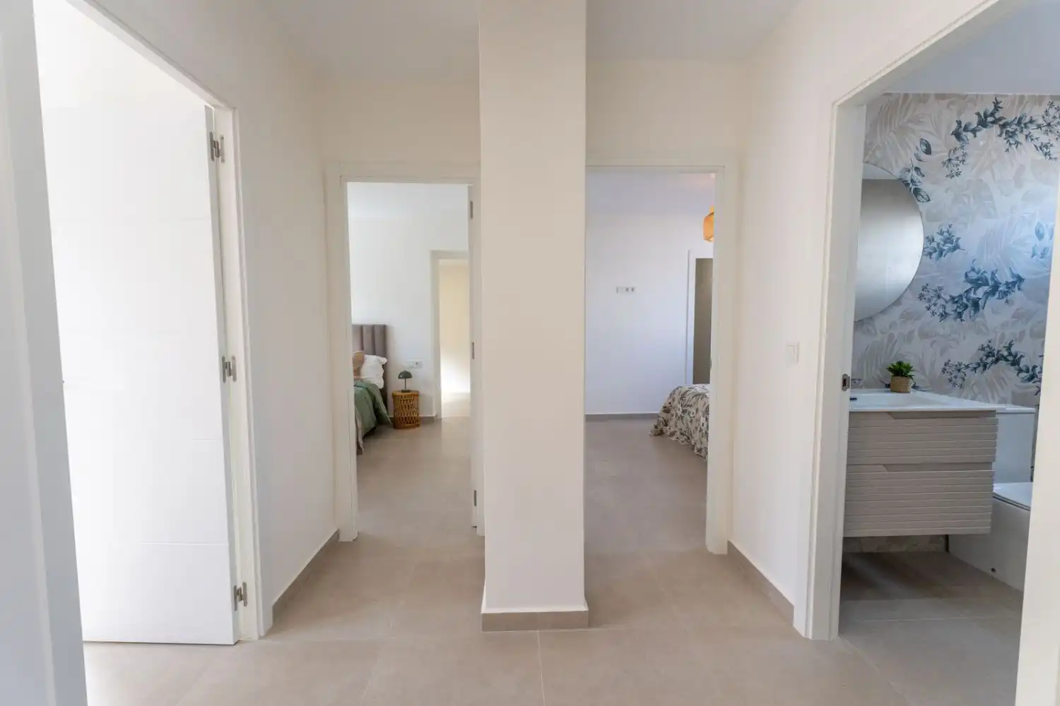 Detached house with pool for sale in Playa de los Locos, imagen 18