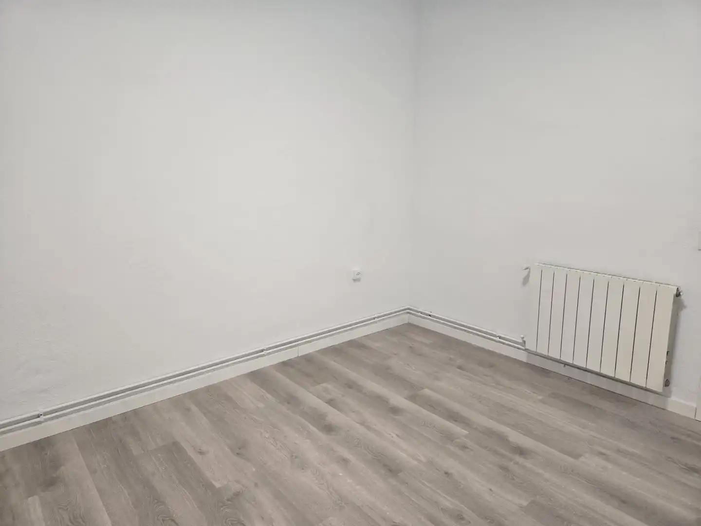 Flat for sale in L'Hospitalet de Llobregat  with Heating, Oven and Balcony