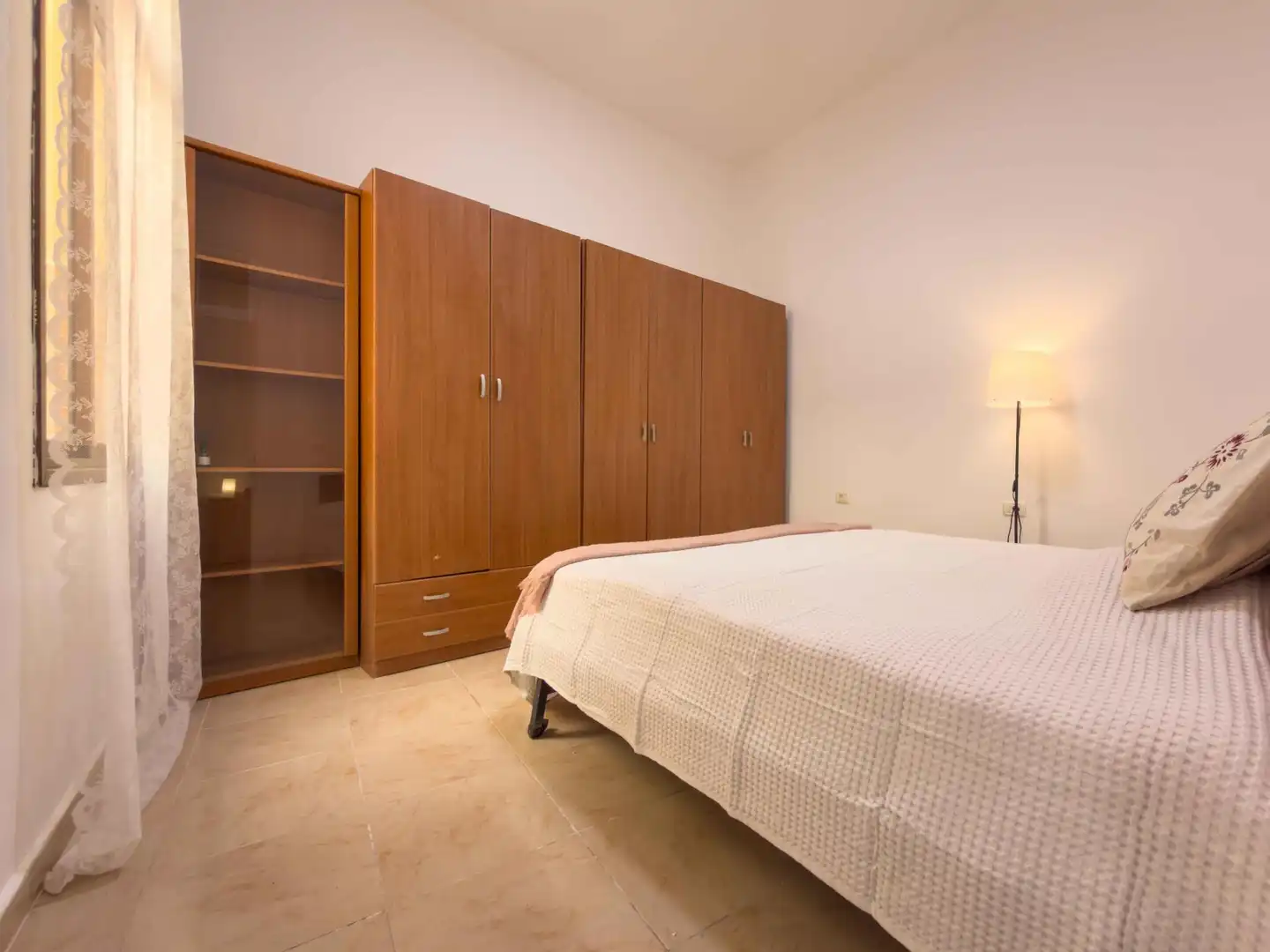 Schlafzimmer von Wohnung zum Verkauf in Santa Cruz de Tenerife mit Klimaanlage und Möbliert