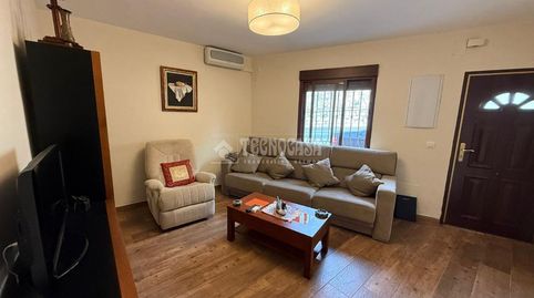 Foto 2 de Casa adosada en venta en Almorox, Toledo