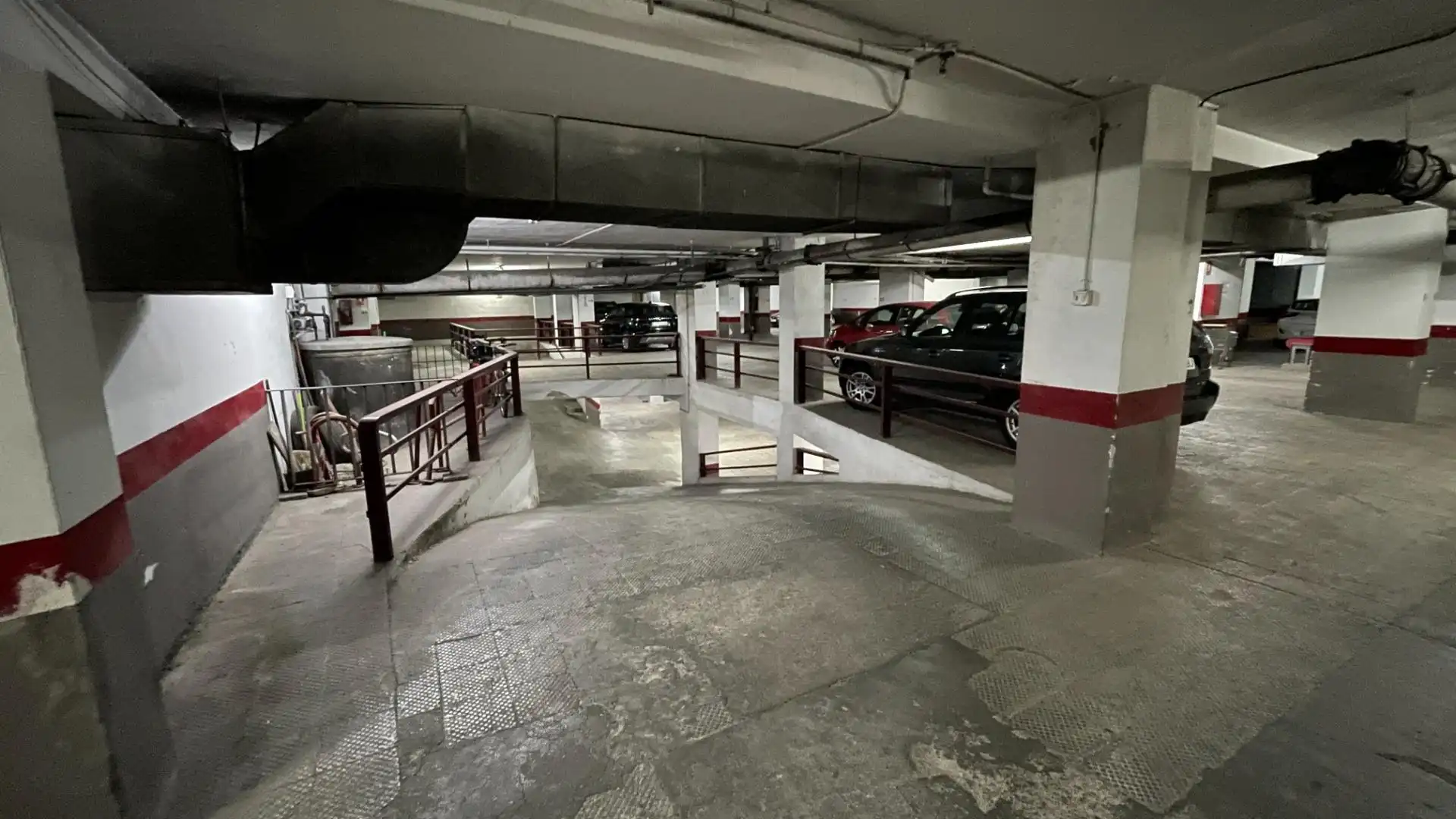 Parkplatz von Garage zum Verkauf in Córdoba