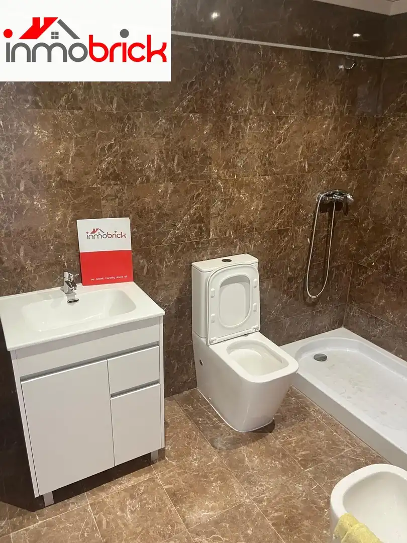 Bathroom of Flat for sale in Rute  with Air Conditioner and Storage room