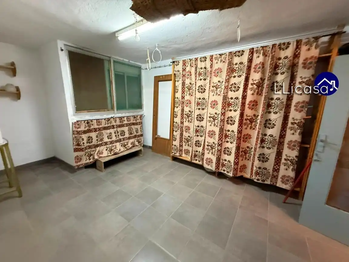 Casa o chalet en venta en Llíria con Jardín privado, Terraza y Trastero