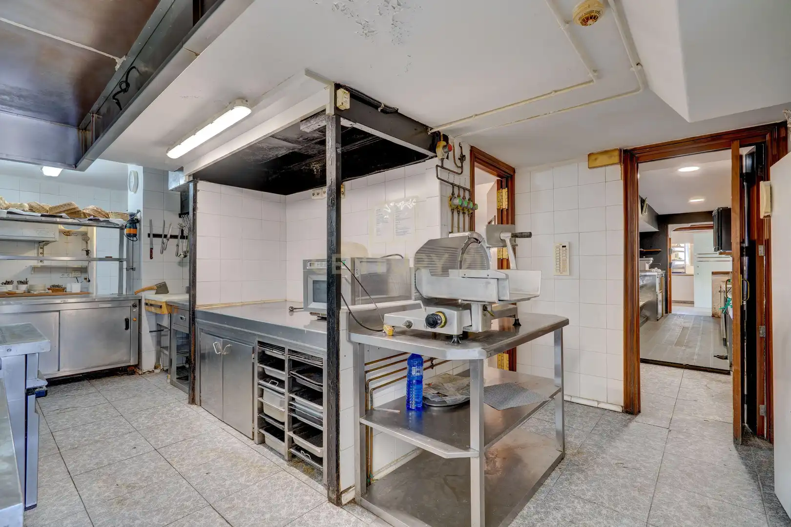 Kitchen of Commercial properties for sale in Deba  with Air Conditioner