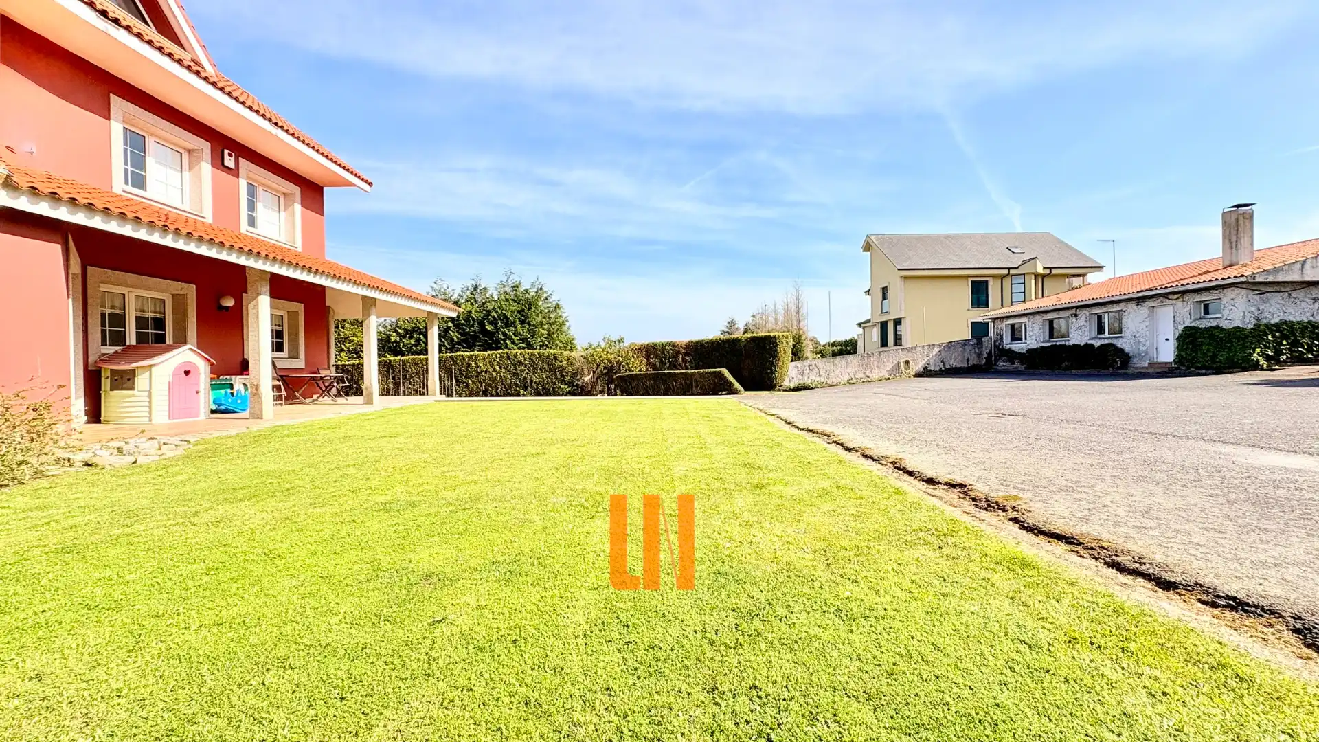 Vista exterior de Casa o chalet en venta en A Coruña Capital  con Calefacción, Parquet y Terraza