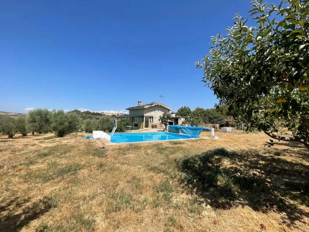 Terreno en venta en Pueyo / Puiu