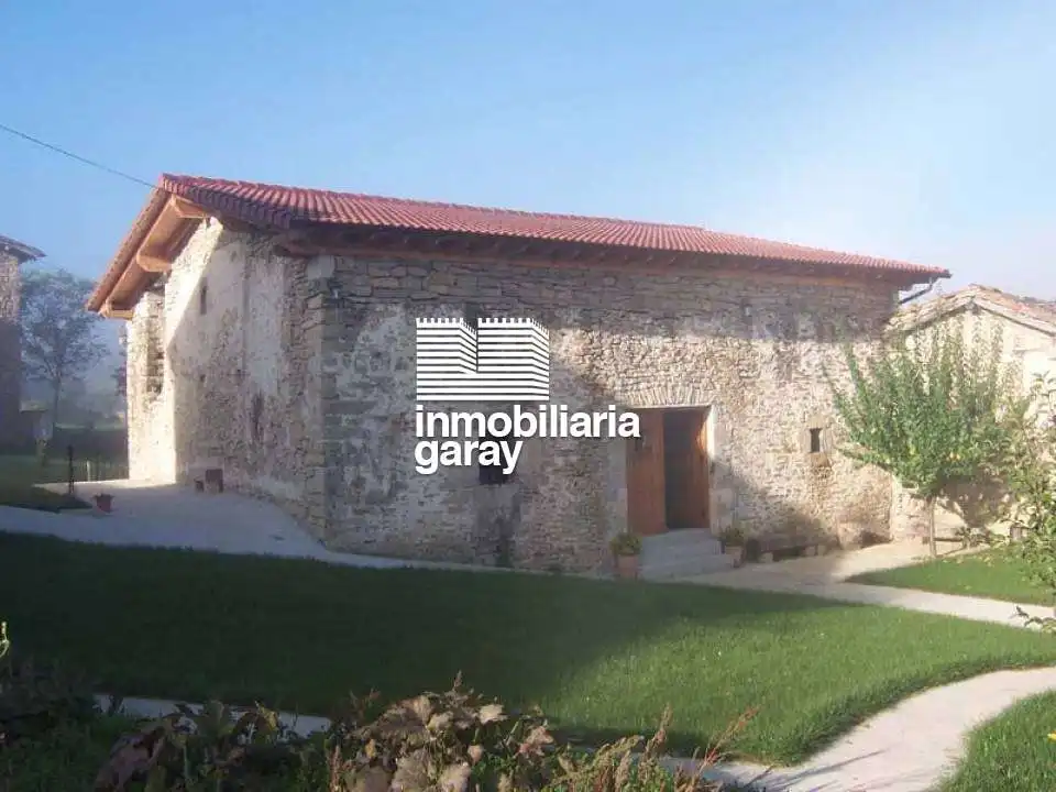 Casa en venta en Medina de Pomar