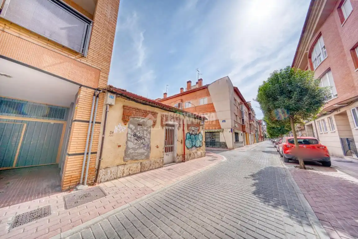 Exterior view of Buildings for sale in Valladolid
