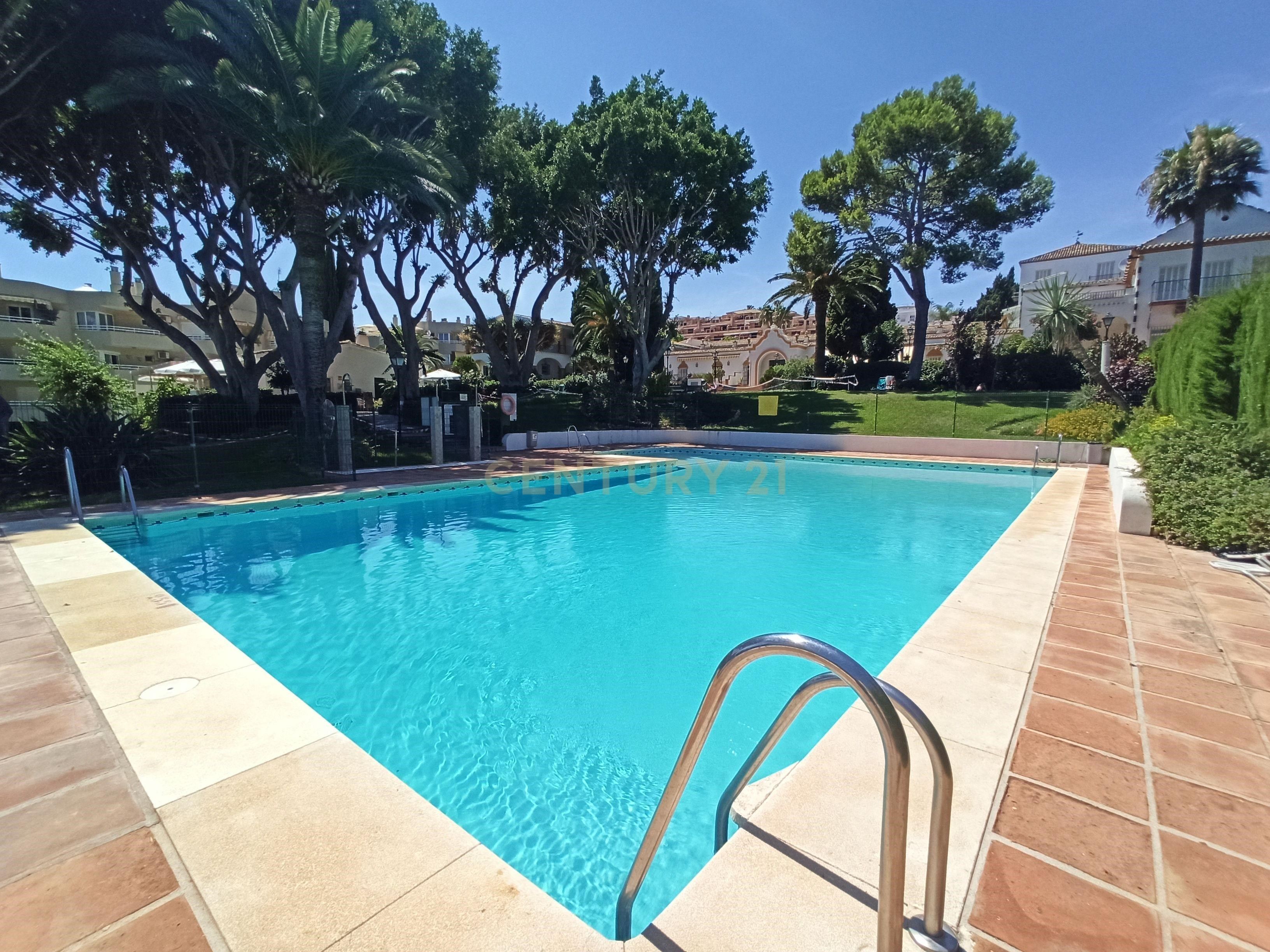 Swimming pool of Flat to rent in Torremolinos  with Air Conditioner and Terrace