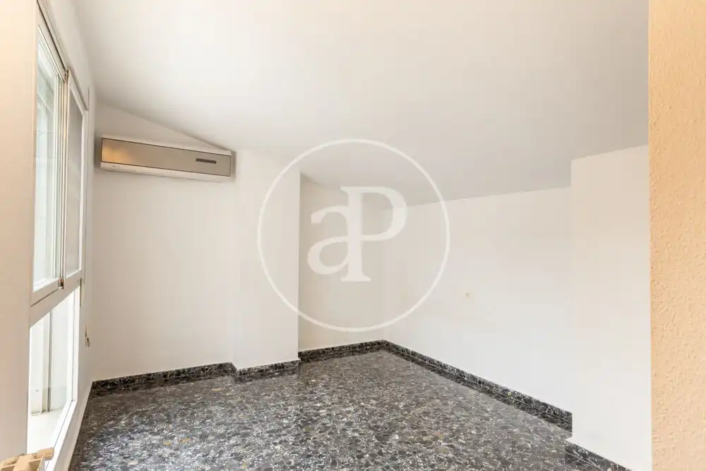 Piso de alquiler en Valencia con Aire acondicionado, Calefacción y Terraza
