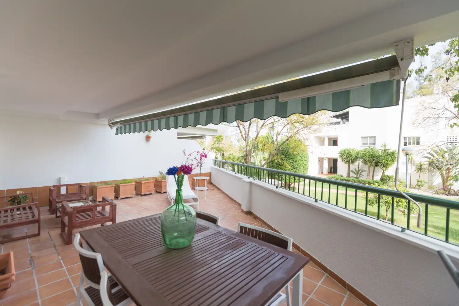 Terrassa de Planta baixa de lloguer en Marbella amb Terrassa, Traster i Piscina