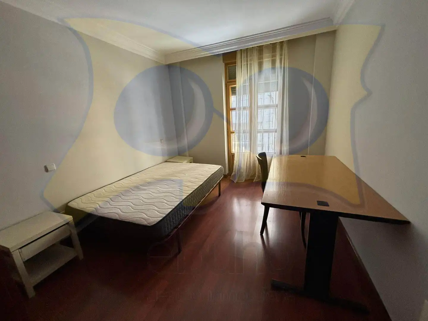 Bedroom of Flat for sale in Salamanca  with Heating, Parquet flooring and Washing machine