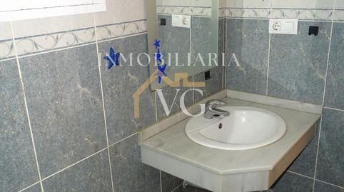 Foto 5 de Casa adosada en venta en Gerena, Sevilla