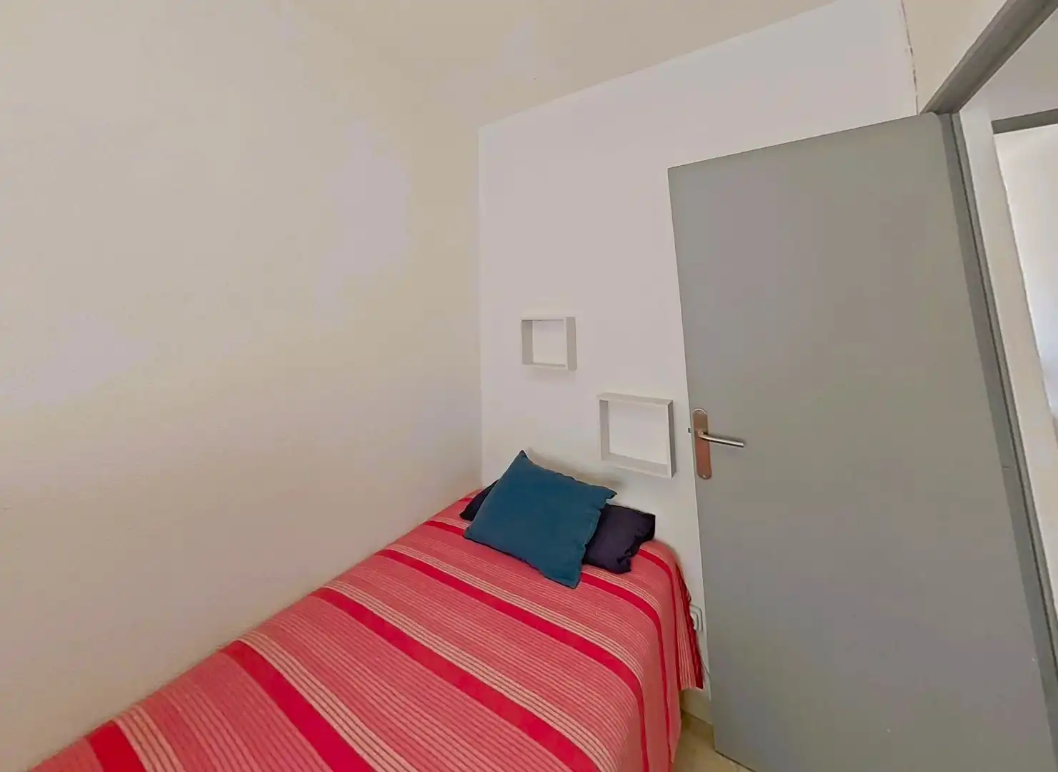 Habitación de Apartamento en venta en Santa Pola con Aire acondicionado, Terraza y Amueblado