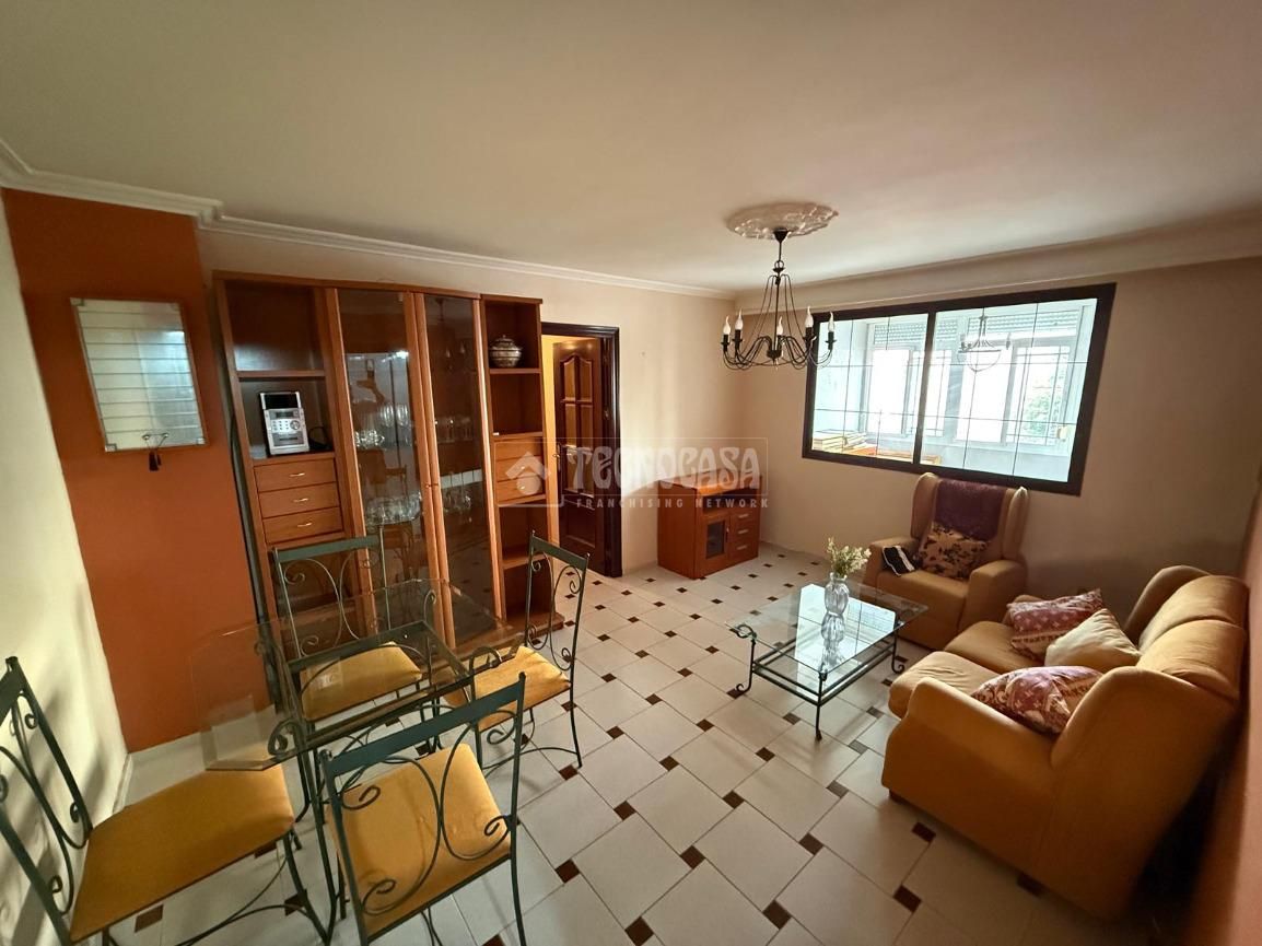 Sala d'estar de Pis en venda en  Cádiz Capital