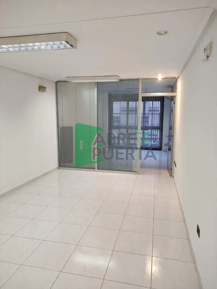 Gewerbefläche zur Miete in Centro