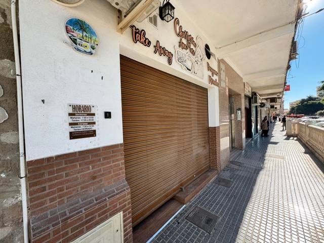 Local comercial en Venta en Calle Puerto Oncala, 2 en Dos Hermanas - Nuevo San Andrés