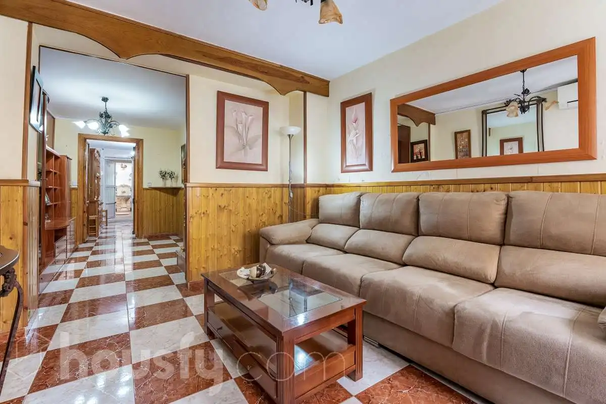 Sala de estar de Casa o chalet en venta en Valdepeñas de Jaén con Aire acondicionado y Amueblado