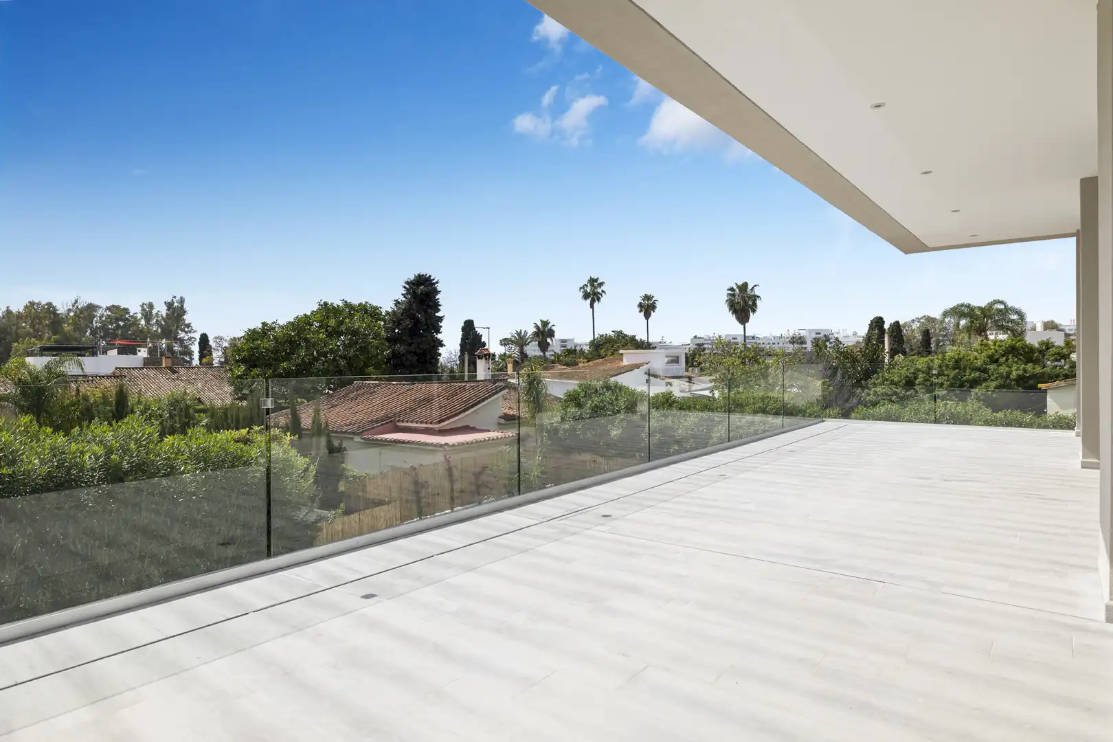 Terraza de Casa o chalet en venta en Marbella con Aire acondicionado, Jardín privado y Terraza