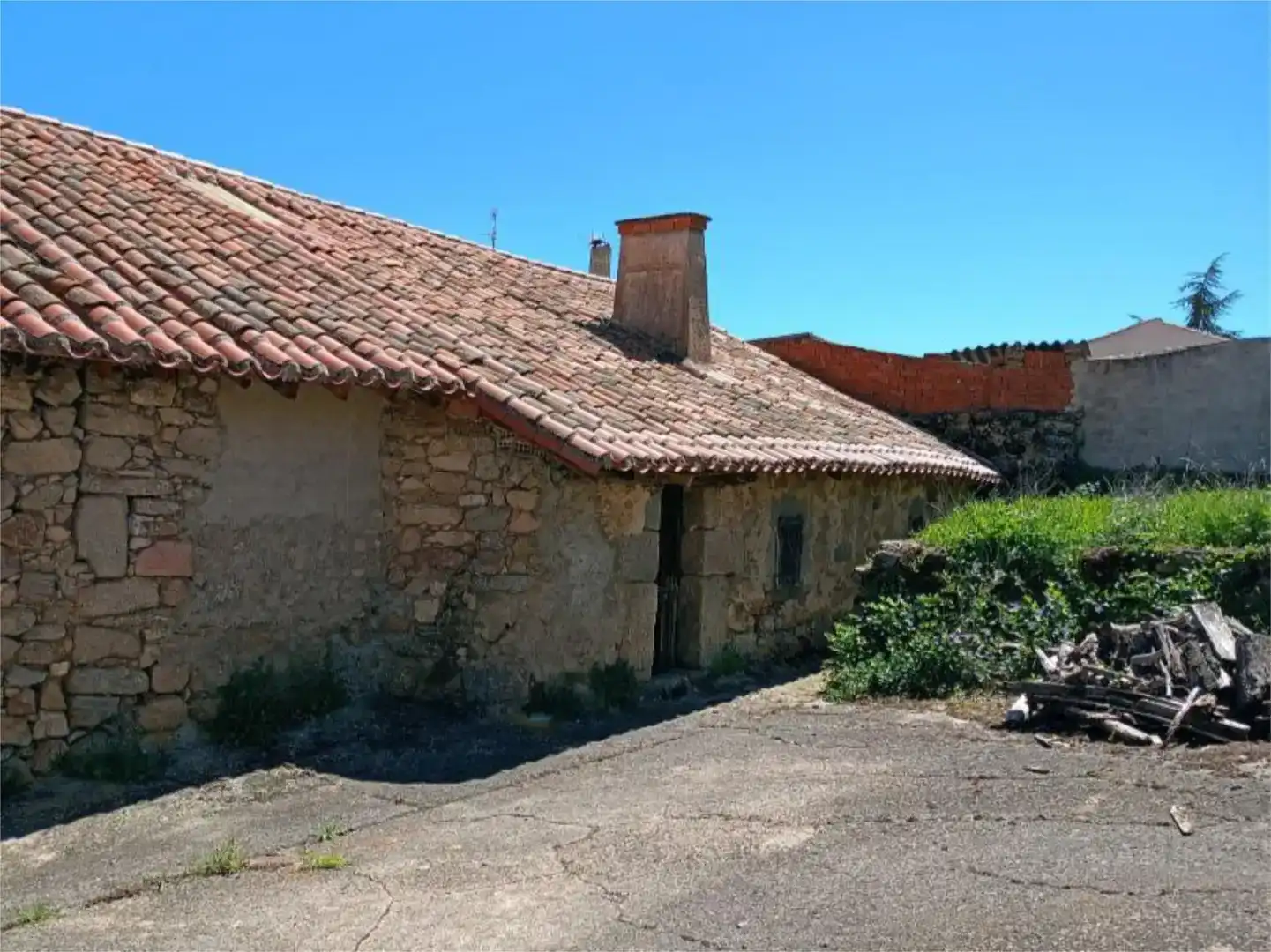 Vista exterior de Casa adosada en venda en Bonilla de la Sierra