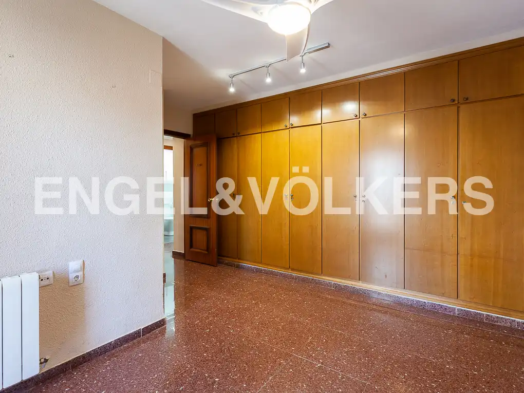 Flat for rent in Valencia  with Air Conditioner, Heating and Terrace