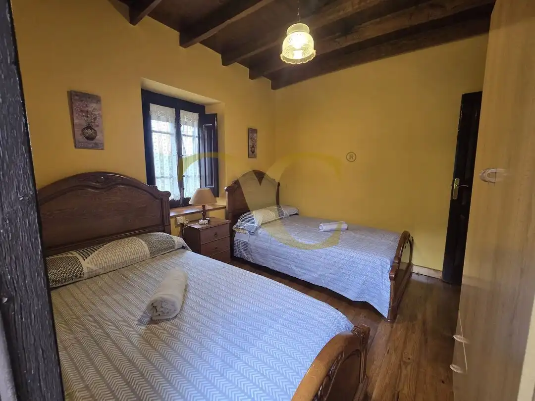 Habitación de Casa o chalet en venta en Llanes con Calefacción, Jardín privado y Terraza