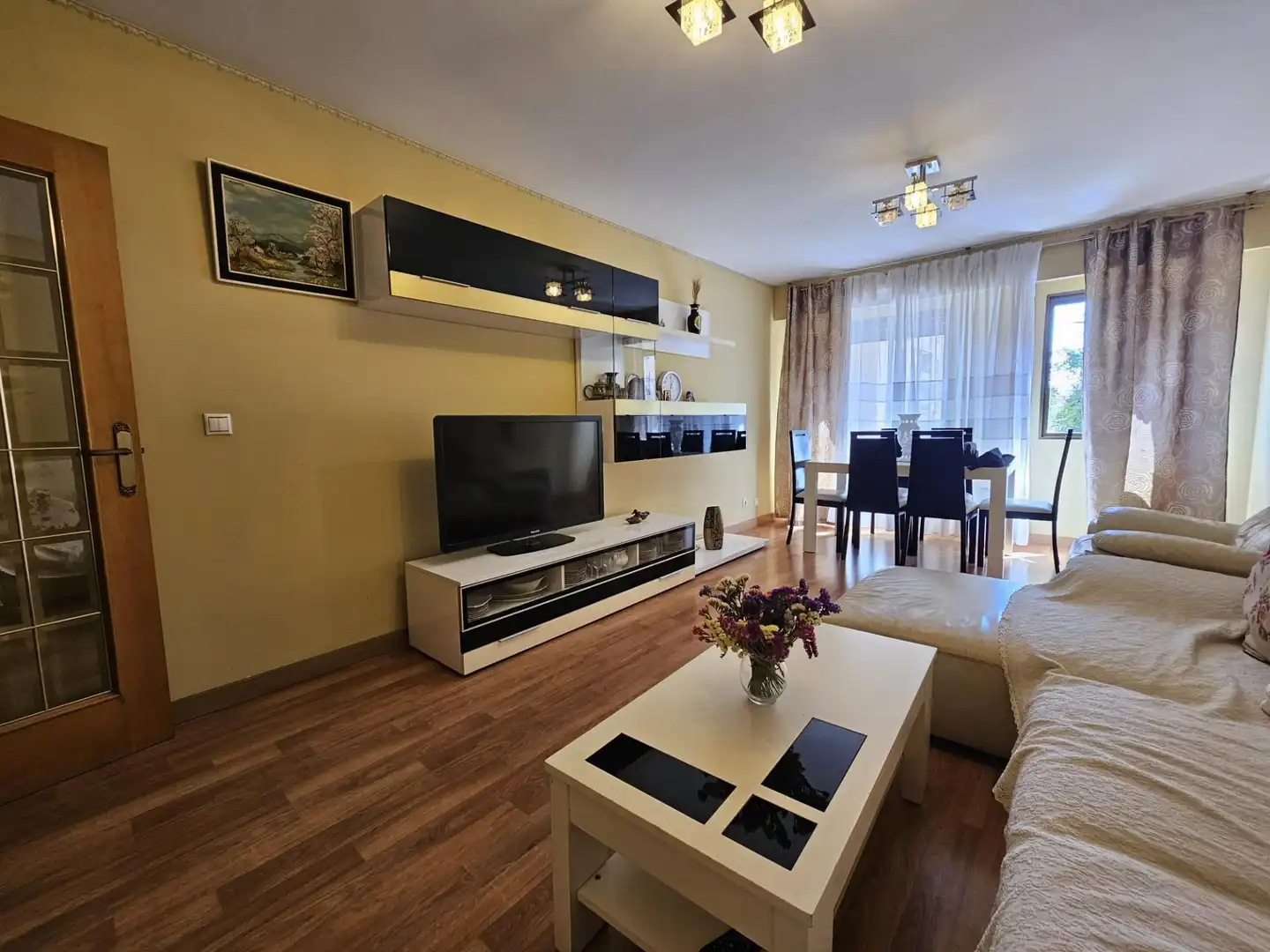 Sala de estar de Piso en venta en  Valencia Capital con Aire acondicionado, Terraza y Amueblado