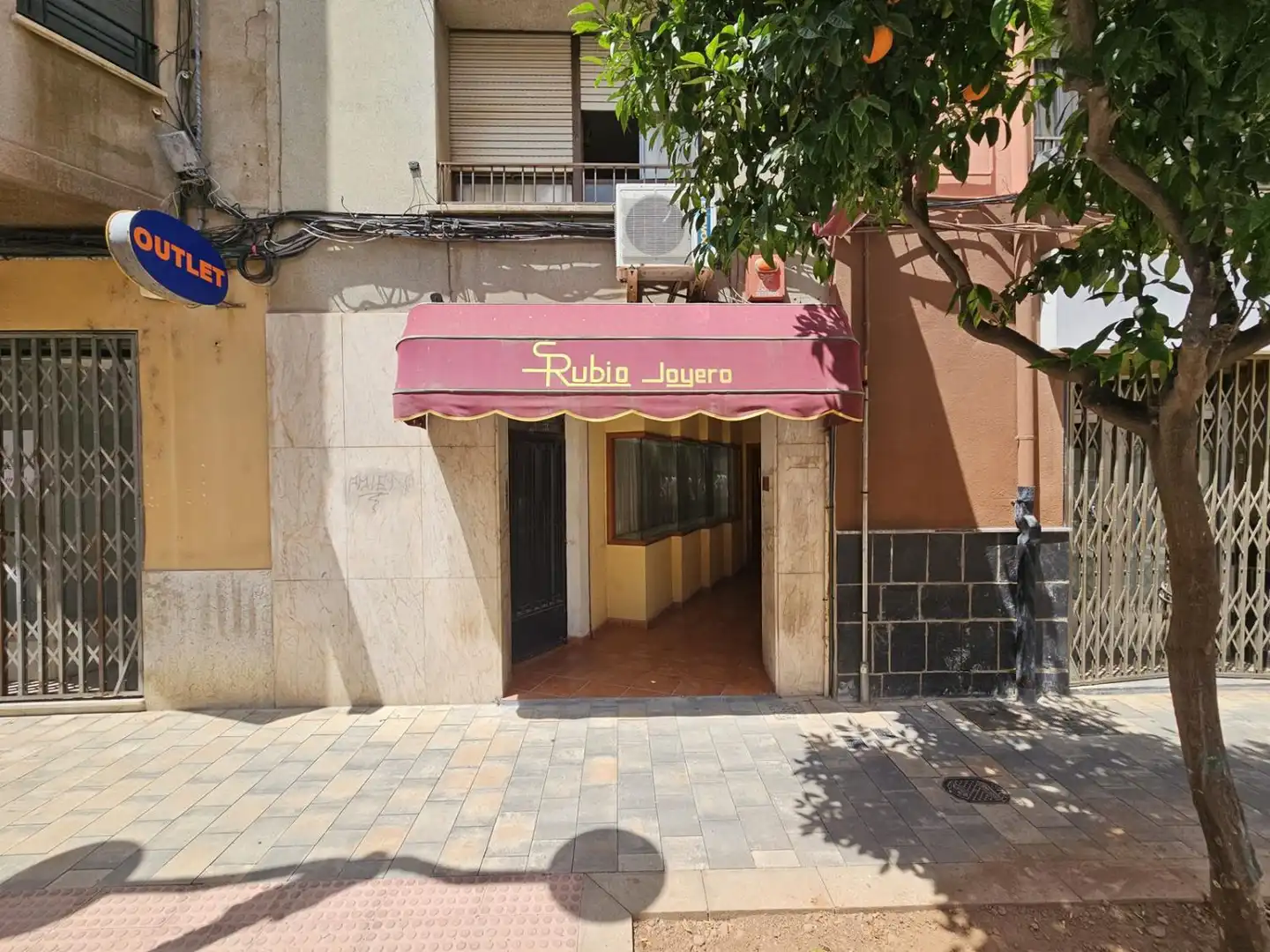Local comercial de lloguer a Centro