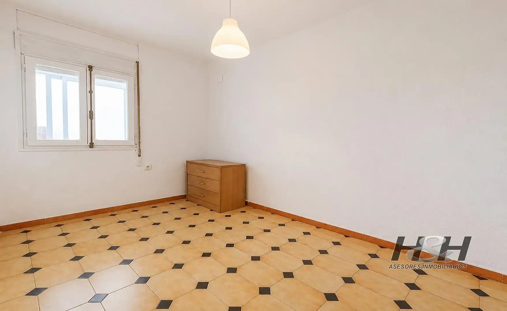 Habitación de Piso en venta en Godella con Balcón