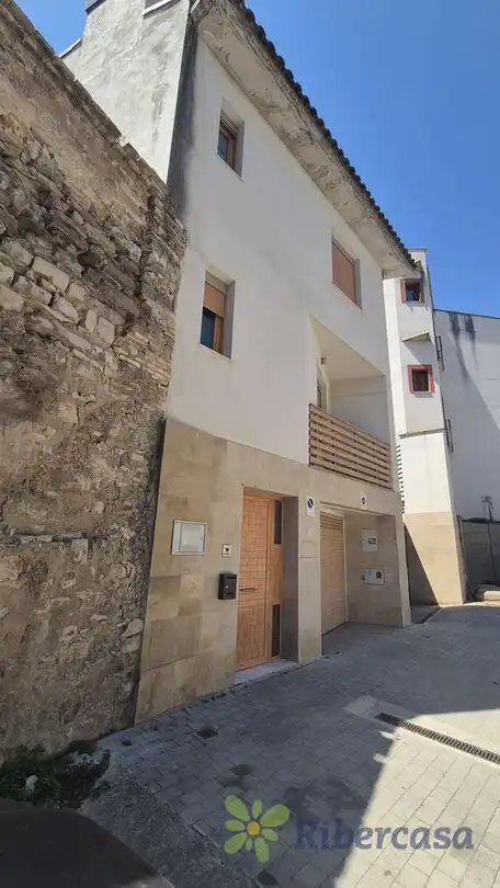 Vista exterior de Casa o xalet en venda en Tudela amb Aire condicionat, Calefacció i Traster