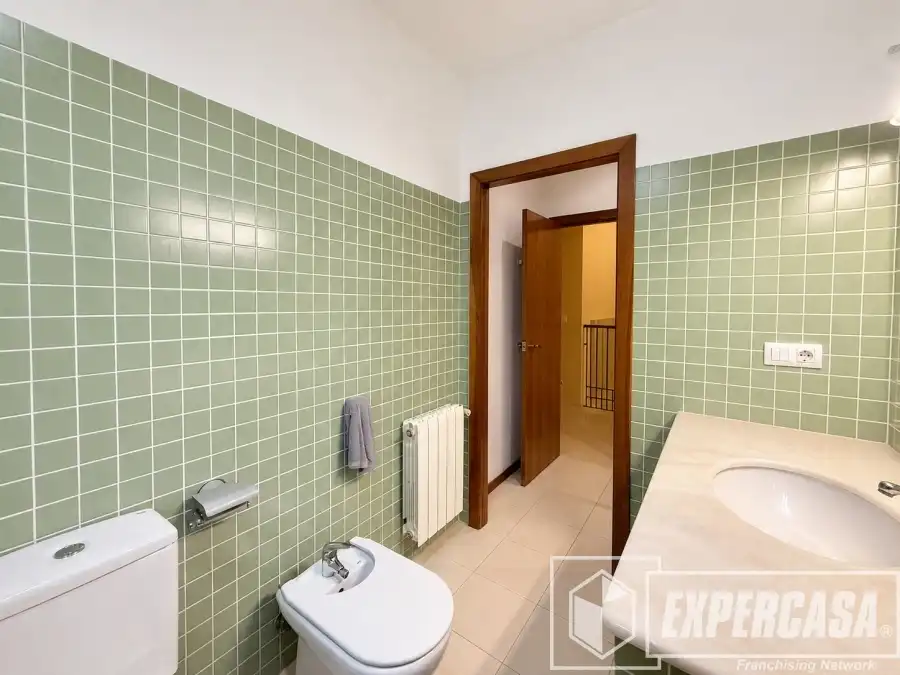 Bany de Casa o xalet en venda en Llíria amb Aire condicionat, Terrassa i Traster