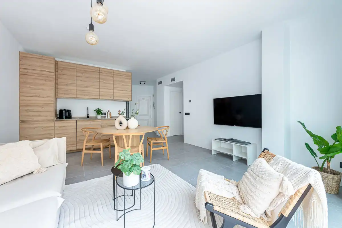 Living room of Flat for rent in Marbella  with Air Conditioner, Heating and Terrace