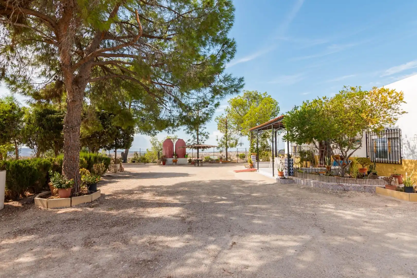 Chalet con piscina en venta en Fortuna