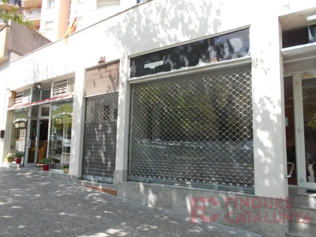 Locale commerciale in vendita a Avinguda del Doctor, imagen 9