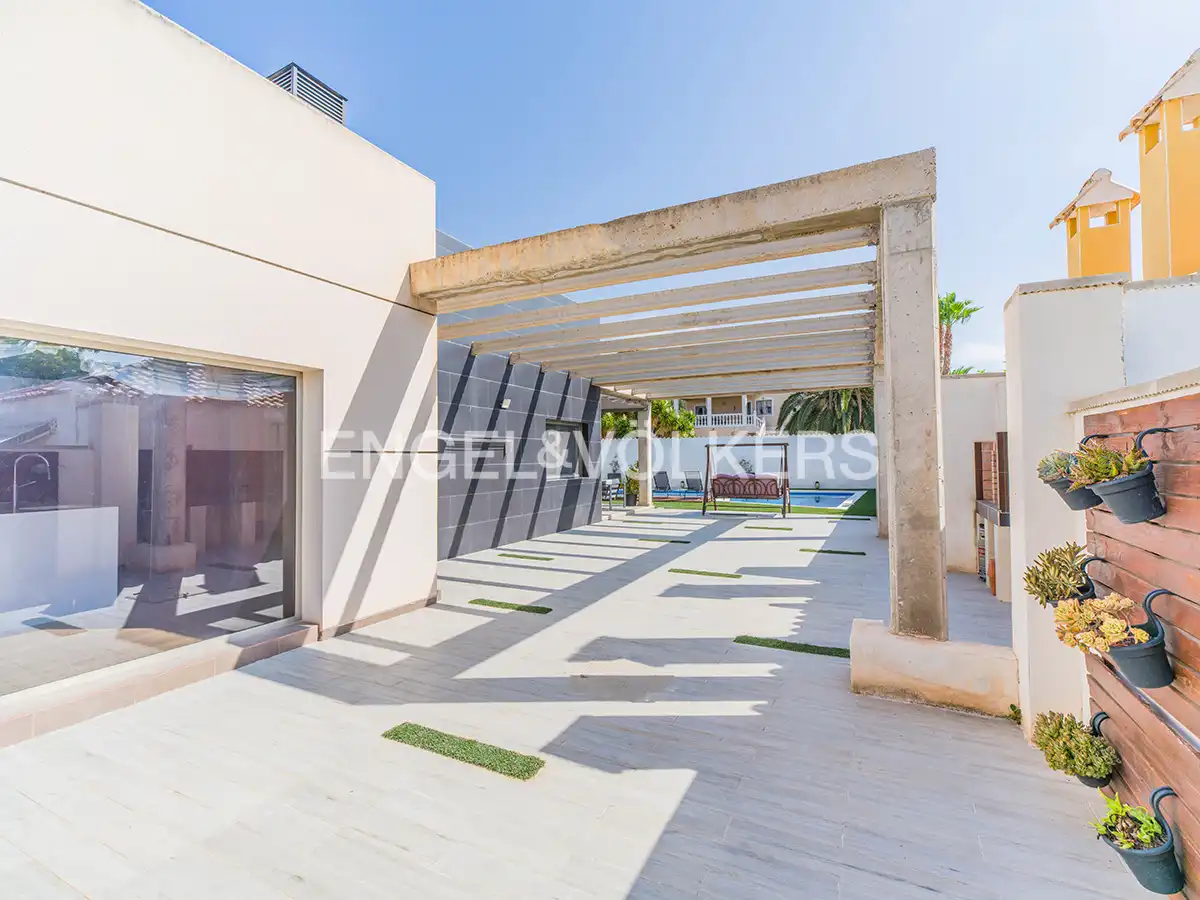 Villa con piscina in vendita a Carrer de la Limonita, imagen 36