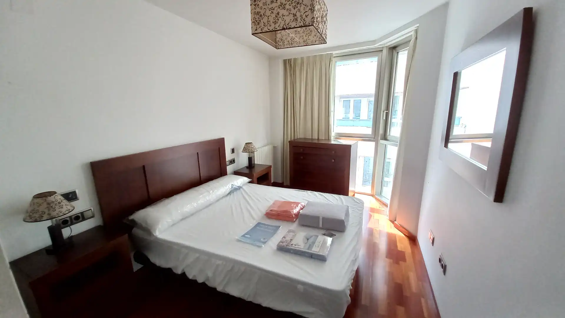Habitación de Apartamento de alquiler en Albacete con Aire acondicionado, Calefacción y Parquet
