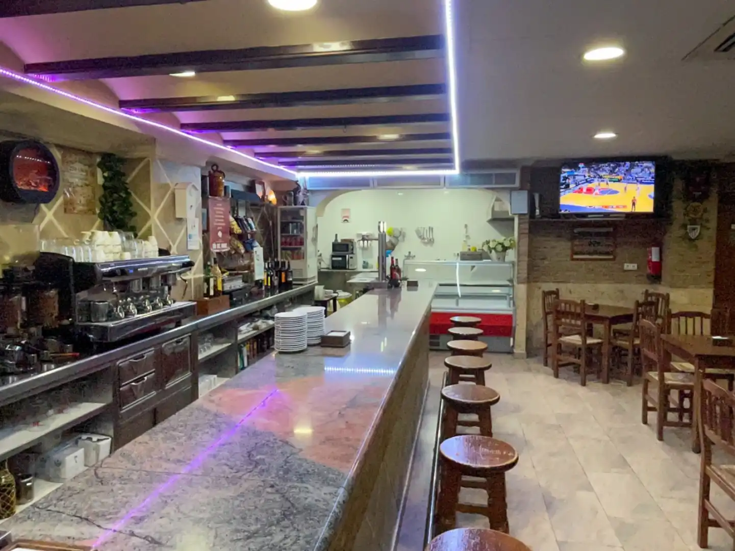 Local en venda en Sagunto / Sagunt amb Aire condicionat i Moblat