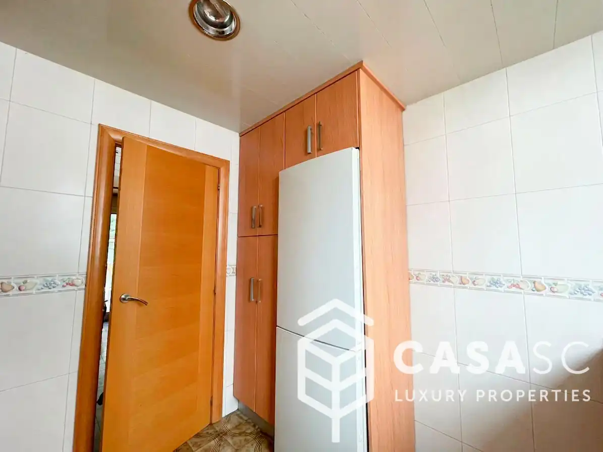 Cocina de Piso en venta en Cerdanyola del Vallès con Calefacción y Balcón