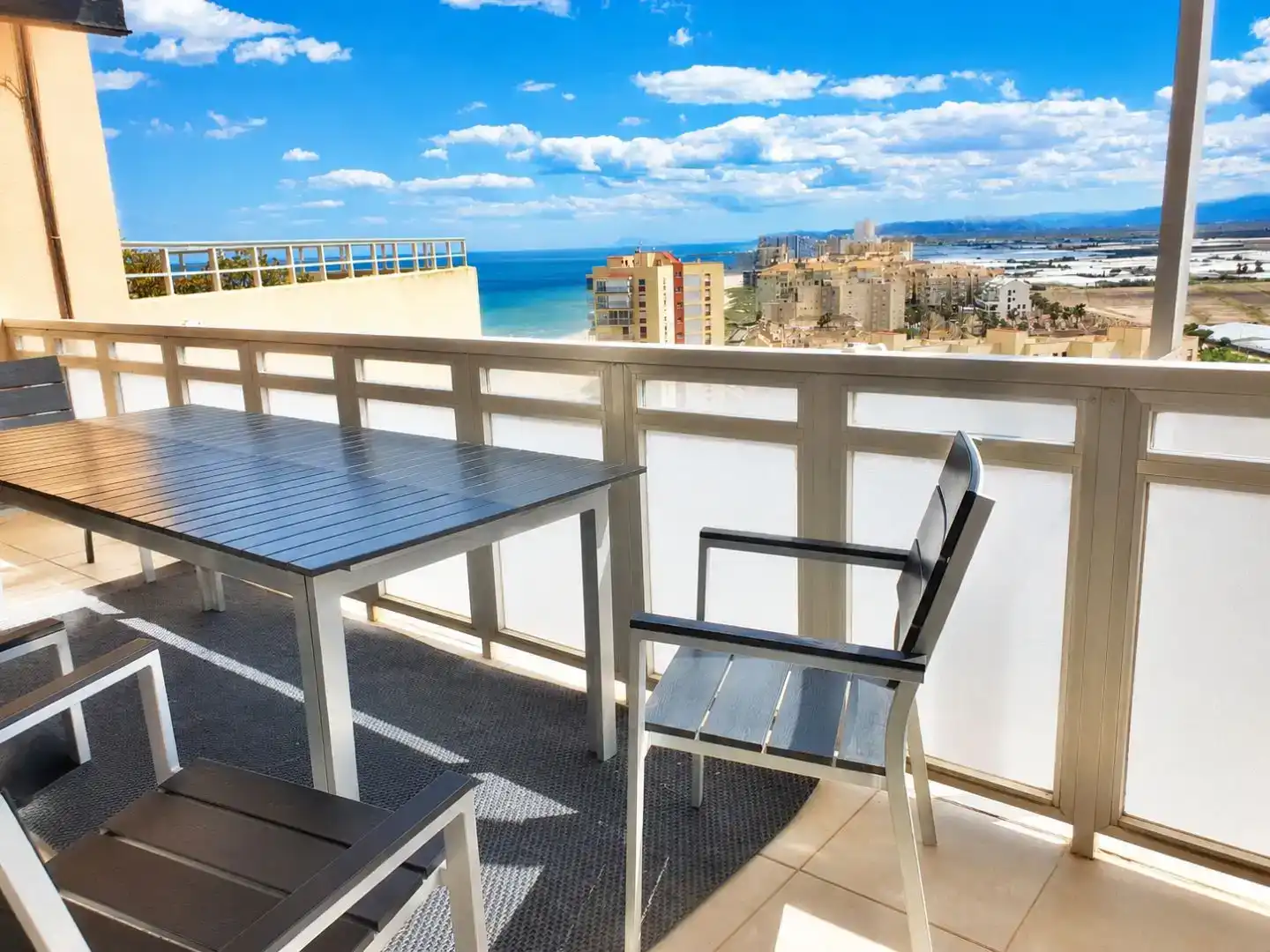 Terrassa de Àtic de lloguer en Valencia amb Aire condicionat, Piscina i Moblat