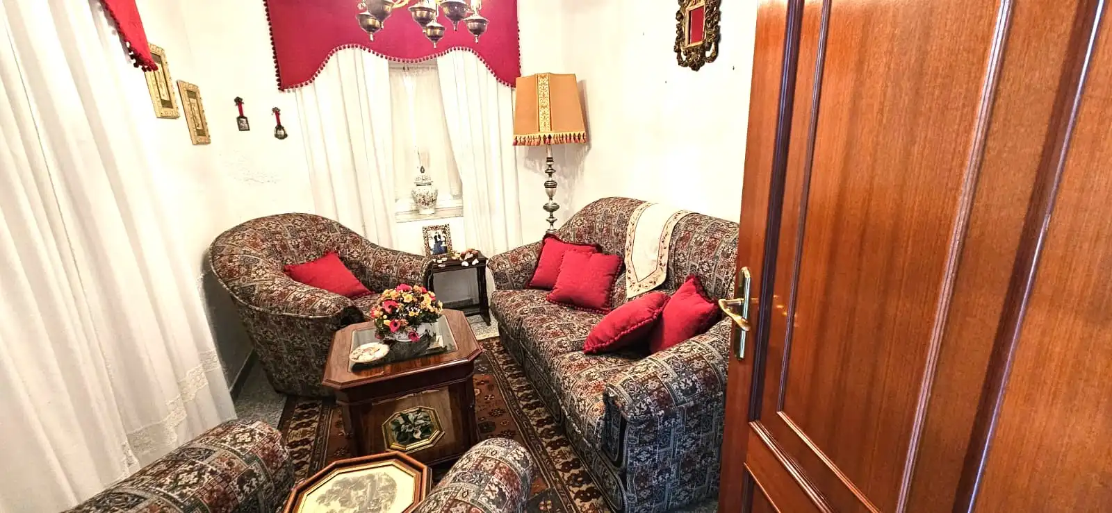 Sala d'estar de Casa o xalet en venda en Narón amb Moblat