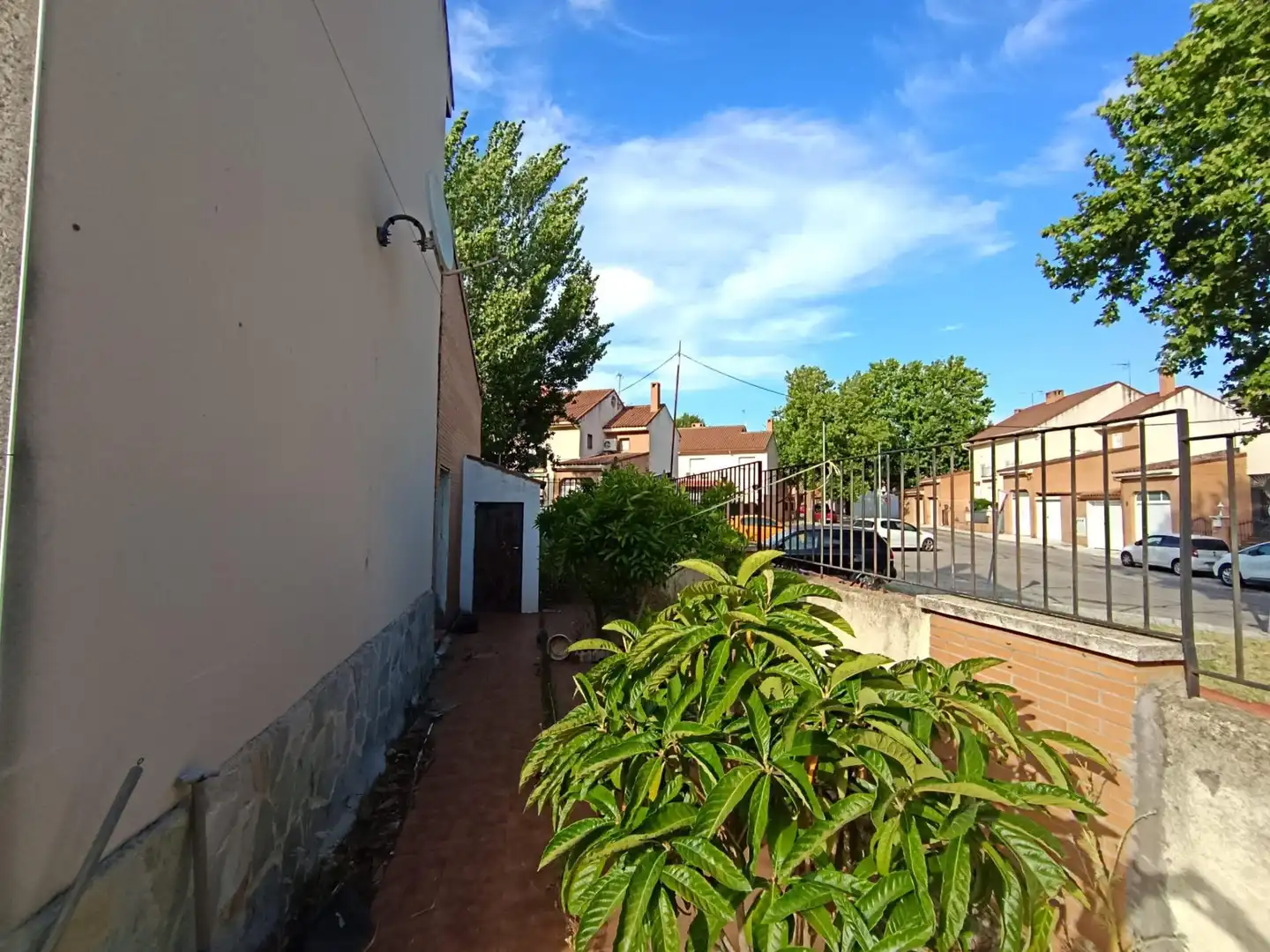 Vista exterior de Casa adosada en venda en Illescas amb Calefacció