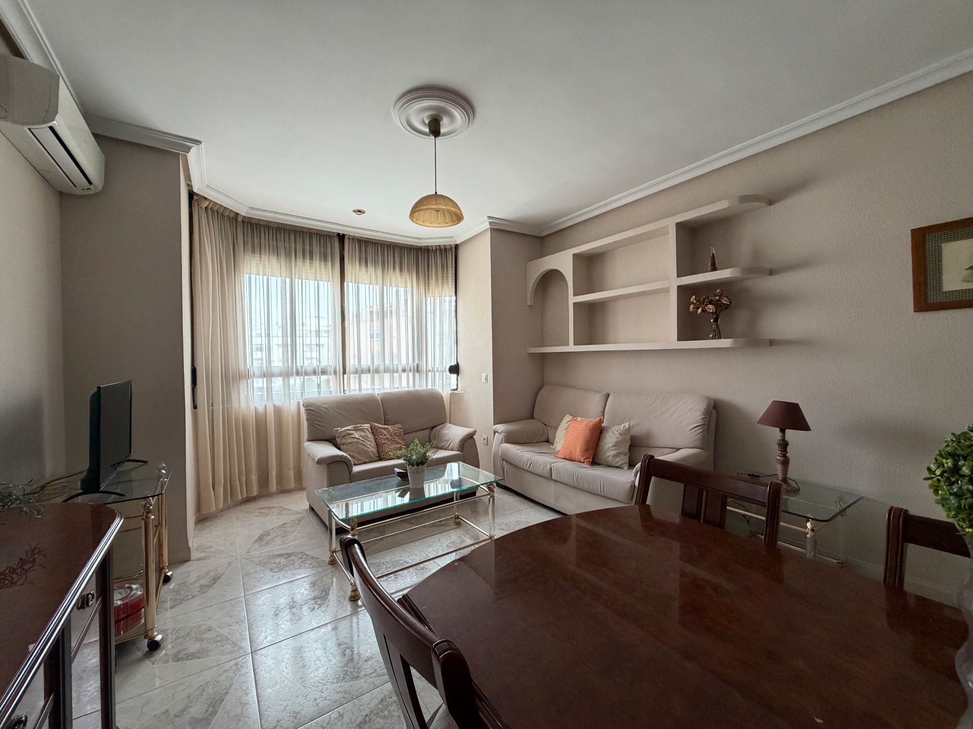 Flat to rent in Calle Andrés de Plasencia, Los Pinos - El Pilar